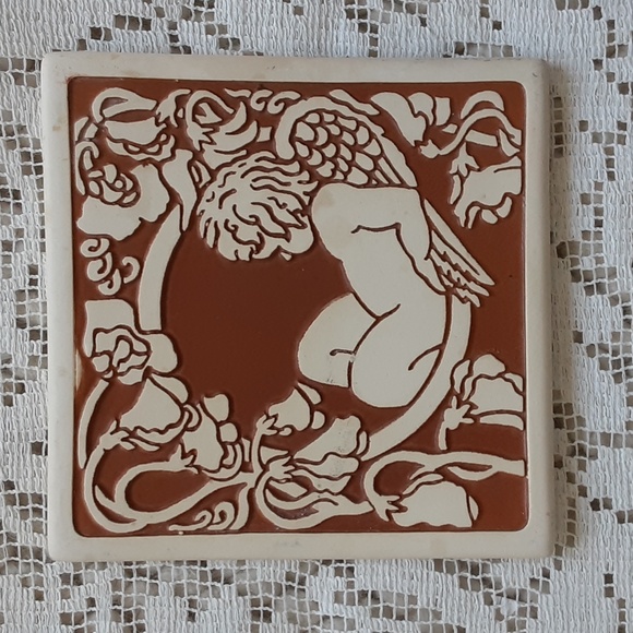 Art Nouveau Cherub Tile Trivet Plaque Vintage 1996 Lyn Ulick Heart Land Studios - Picture 2 of 6